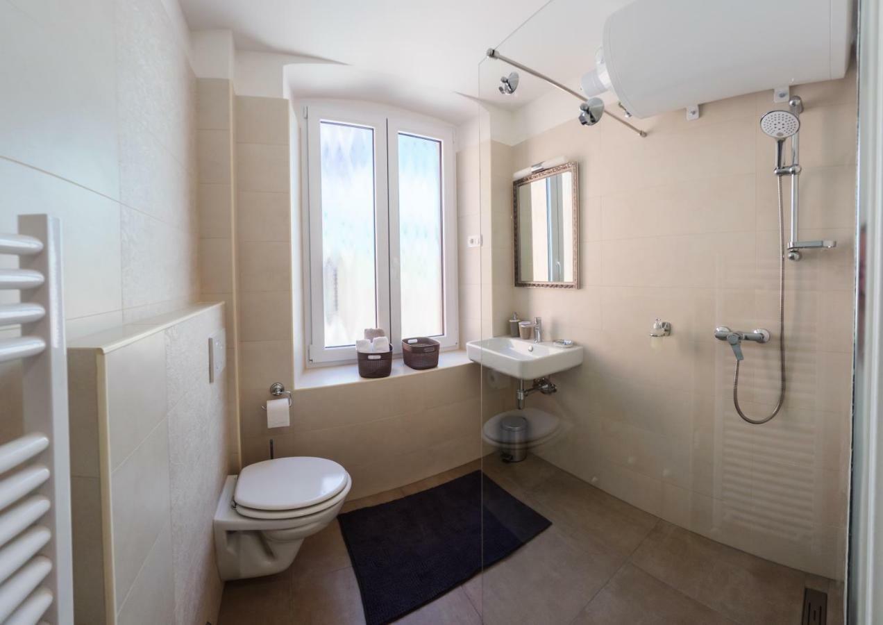 Franckina Hisa Apartment Izola Ngoại thất bức ảnh
